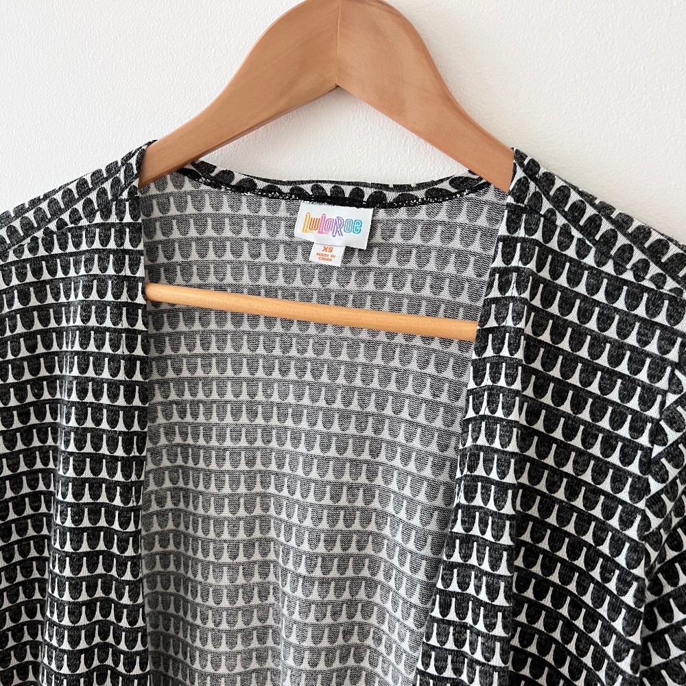 LuLaRoe Caroline Cardigan -XS - Grey and White